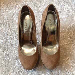 Bakers Melinda Seude taupe Stiletto Heels